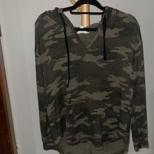 Cute camp hoodie size M